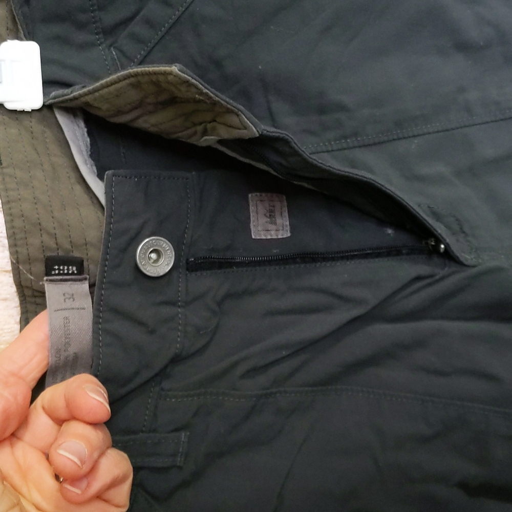 REI men's nylon shorts - Picture 5 of 11